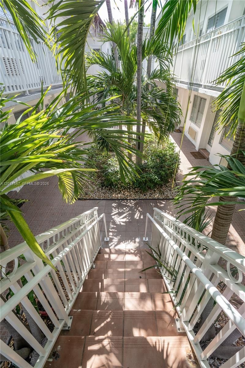 7640 Carlyle Ave , Unit 7A, Miami Beach, FL 33141 Photo