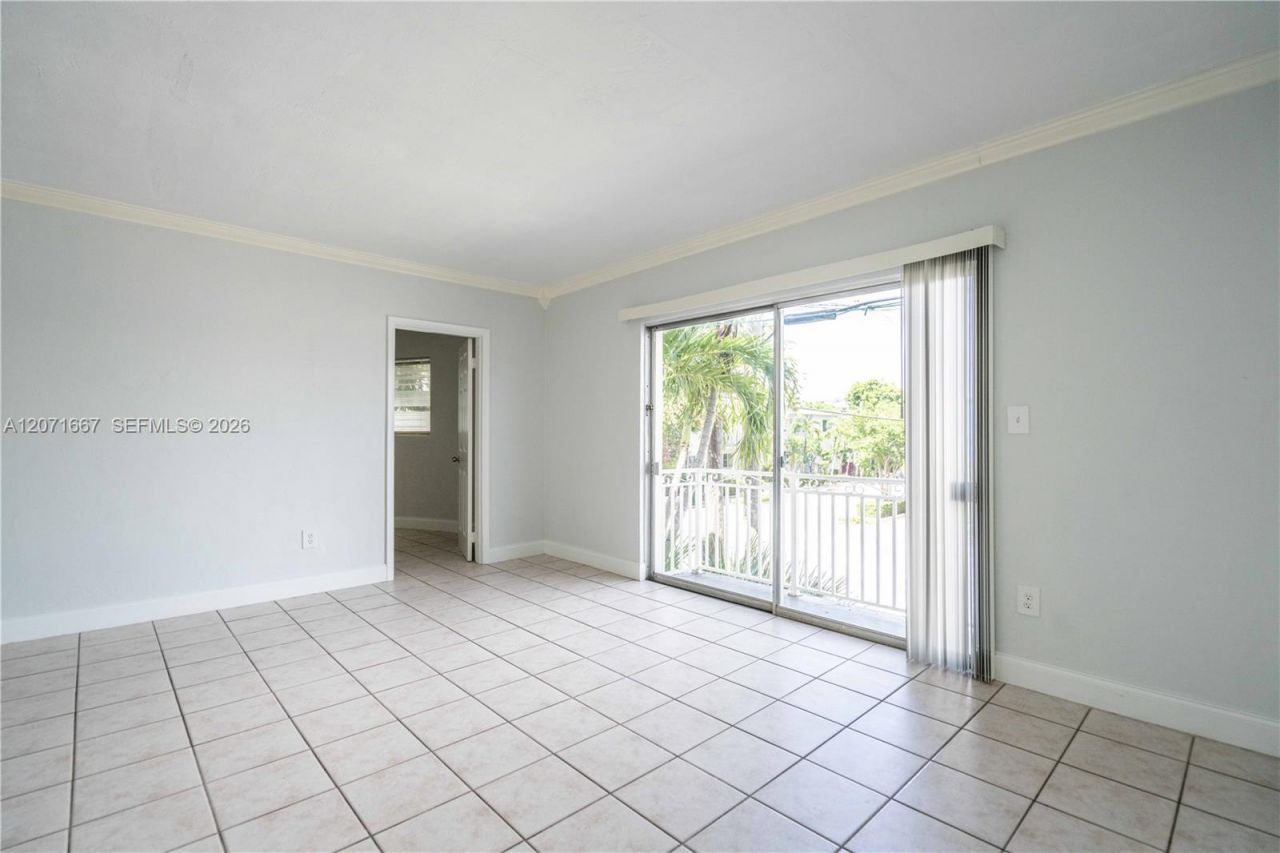 7640 Carlyle Ave , Unit 7A, Miami Beach, FL 33141 Photo
