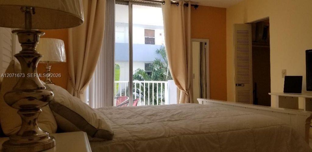 1801 S Treasure Dr , Unit 302, Miami Beach, FL 33141 Photo