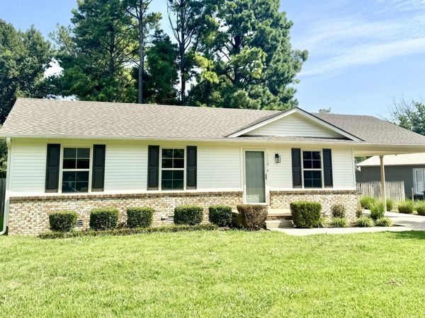 1110 Michael Lane , Dyersburg, TN 38024