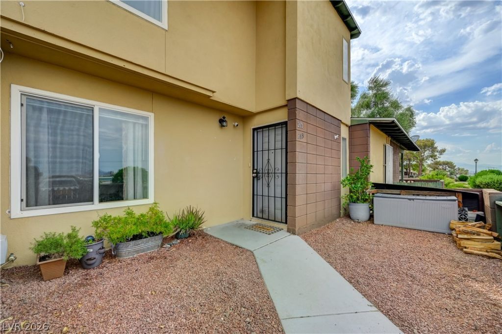 263 E Van Wagenen Street, Henderson, NV 89015 Main Photo