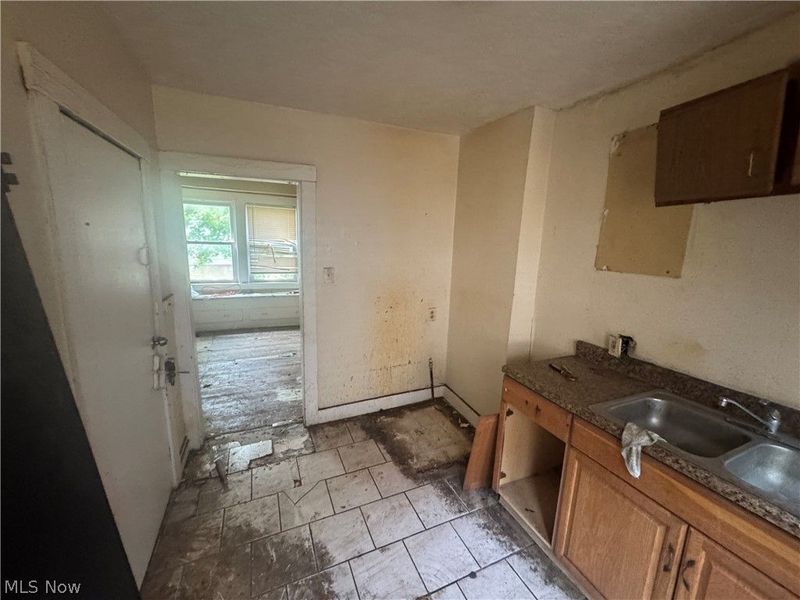 13921 Mayfair Avenue, East Cleveland, OH 44112 Photo 9