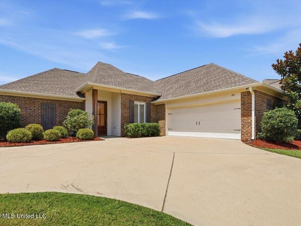 306 Woodscape Cove, Canton, MS 39046