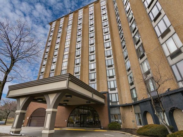 1 Renaissance Place , Unit 511, Palatine, IL 60067