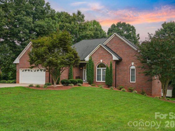 11 Greenway Drive, Granite Falls, NC 28630
