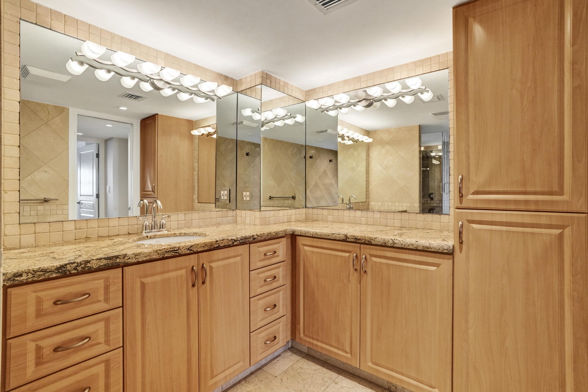 1901 N Ocean Boulevard, Unit STHC, Fort Lauderdale, FL 33305 Photo