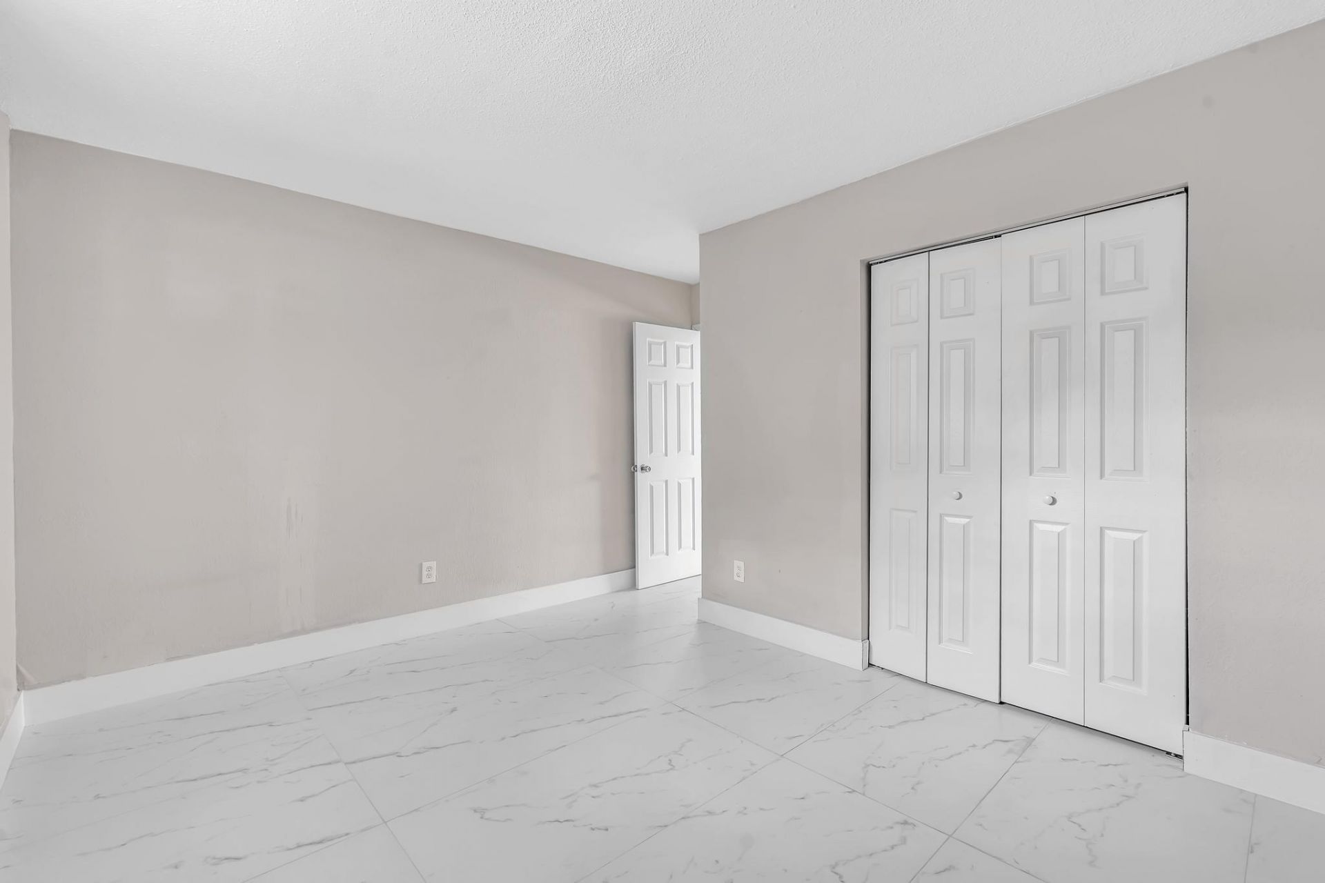 626 SW 14th Avenue, Unit 102, Fort Lauderdale, FL 33312 Photo