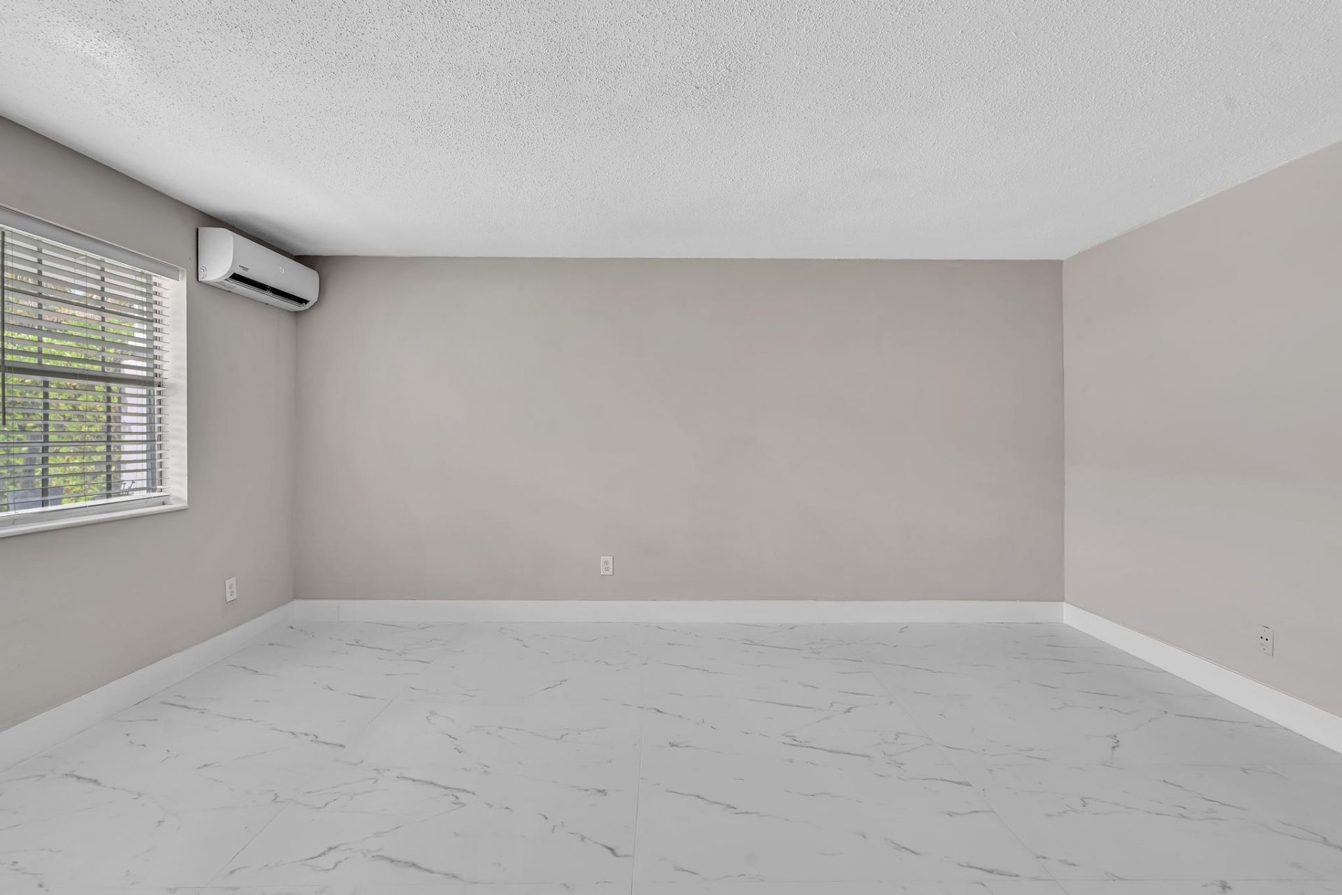 626 SW 14th Avenue, Unit 102, Fort Lauderdale, FL 33312 Photo