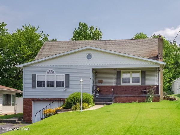 6 Ash Street, Dupont, PA 18641