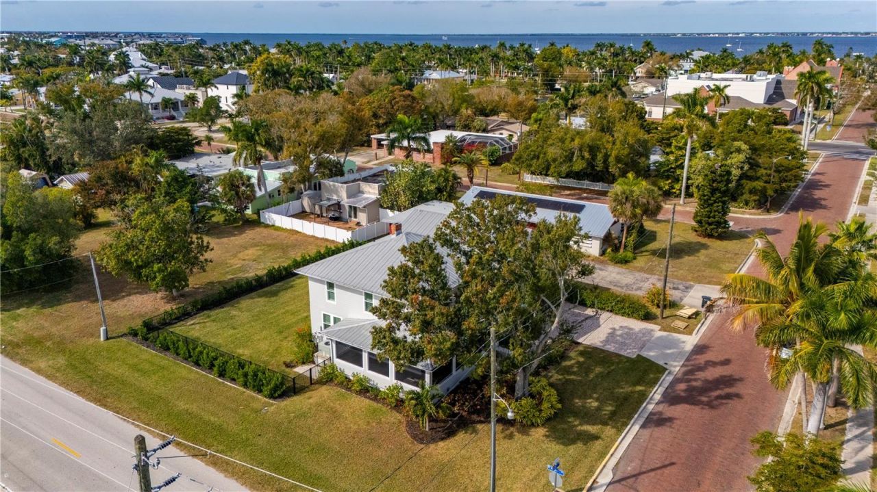 359 Gill Street , Punta Gorda, FL 33950 Photo