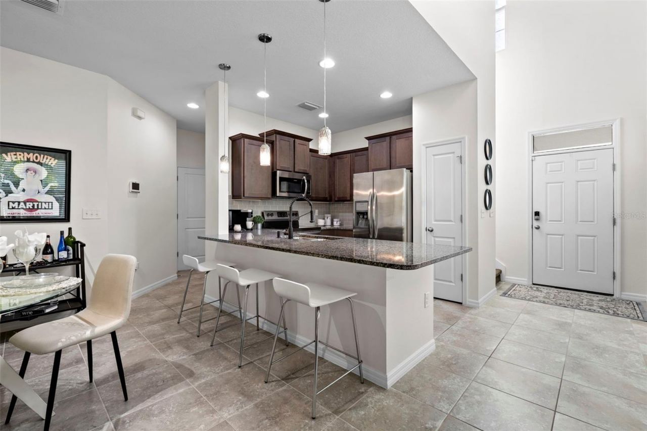 5252 6th Way N, Saint Petersburg, FL 33703 Photo
