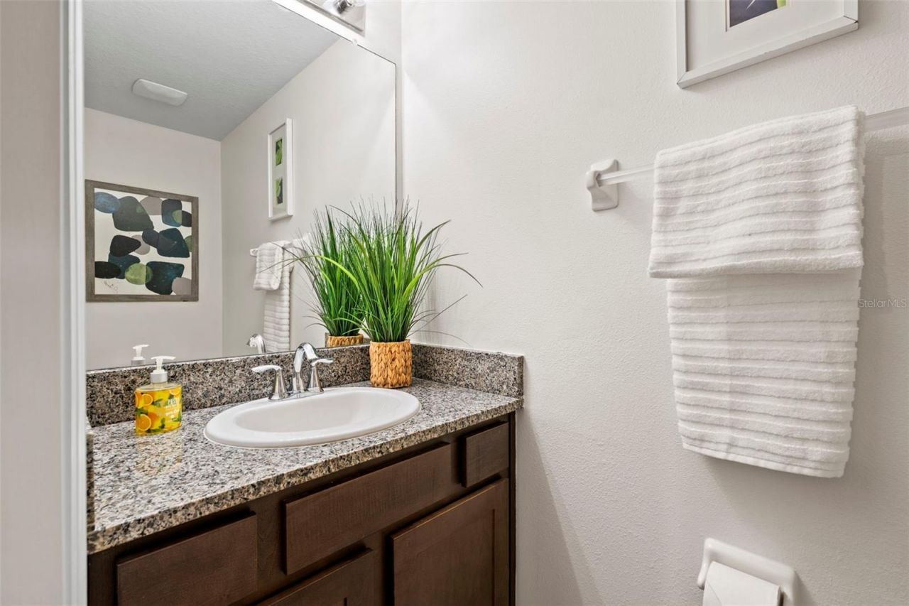5252 6th Way N, Saint Petersburg, FL 33703 Photo