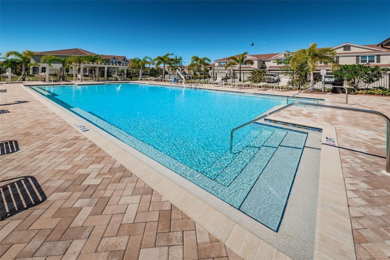 5252 6th Way N, Saint Petersburg, FL 33703 Photo