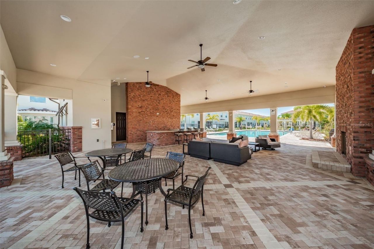 5252 6th Way N, Saint Petersburg, FL 33703 Photo