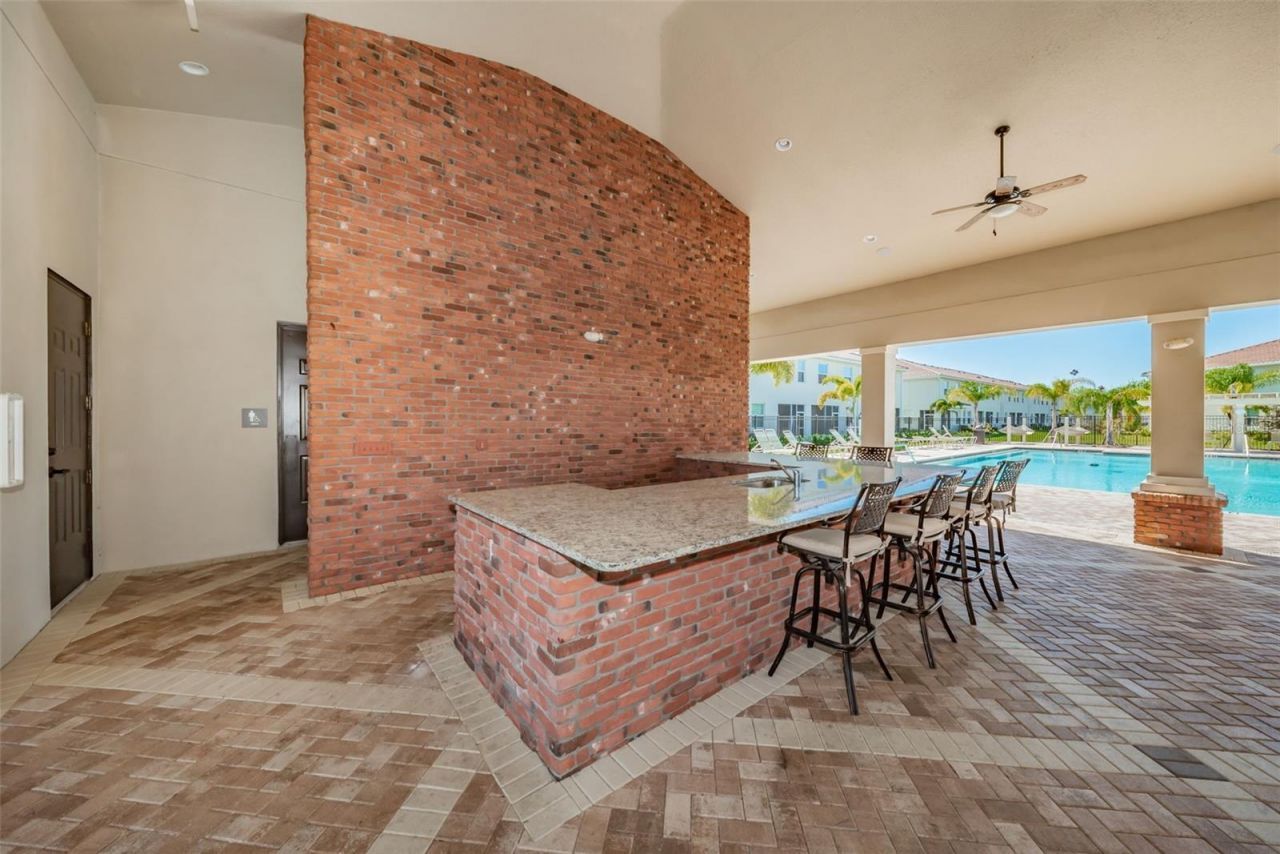 5252 6th Way N, Saint Petersburg, FL 33703 Photo