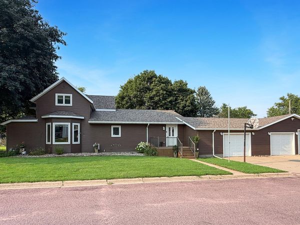 509 S Lake Street, Sherburn, MN 56171