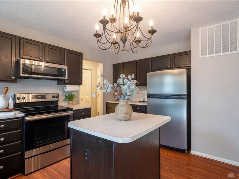 3543 King Edward Way, Beavercreek, OH 45431 Photo 10