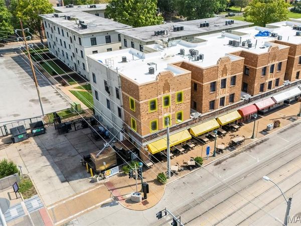 603 Westgate Avenue, Unit 603D, University City, MO 63130