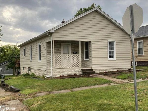 3102 Avenue J, Fort Madison, IA 52627