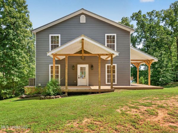 2881 Cr 424 , Ripley, MS 38663