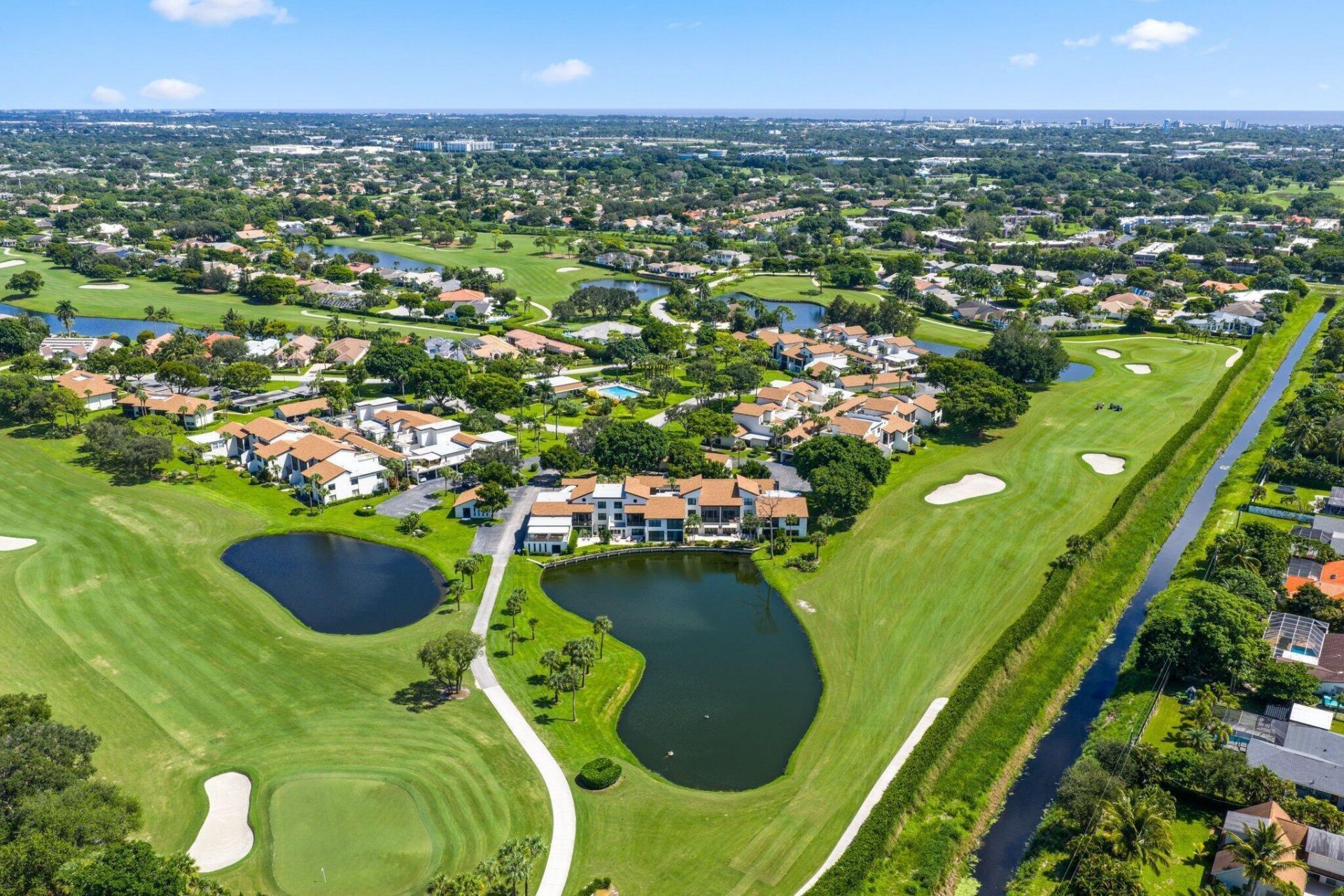 800 Greensward Court, Unit 203-I, Delray Beach, FL 33445 Photo