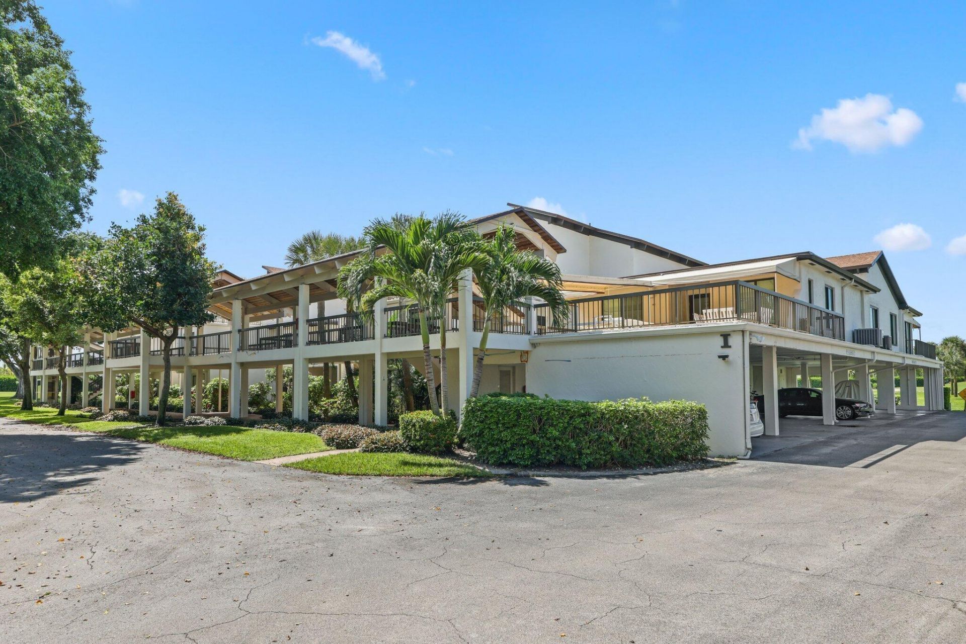 800 Greensward Court, Unit 203-I, Delray Beach, FL 33445 Photo