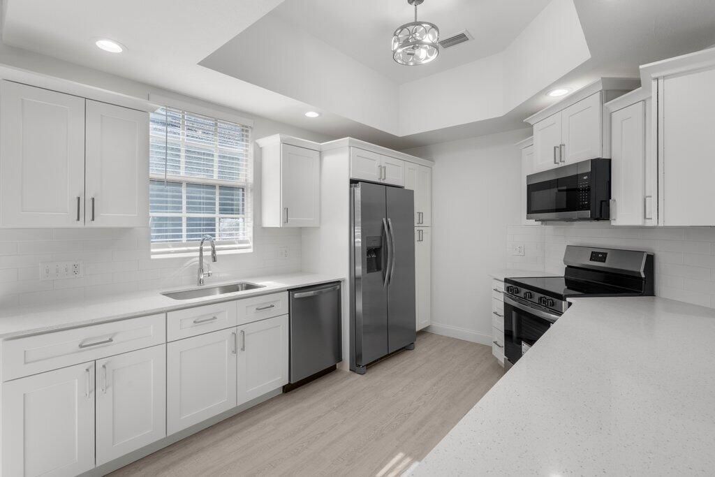 323 NW Bentley Circle, Port Saint Lucie, FL 34986 Photo
