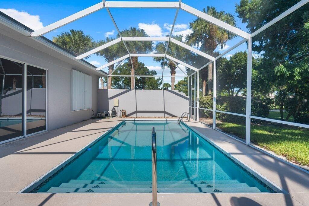 323 NW Bentley Circle, Port Saint Lucie, FL 34986 Photo