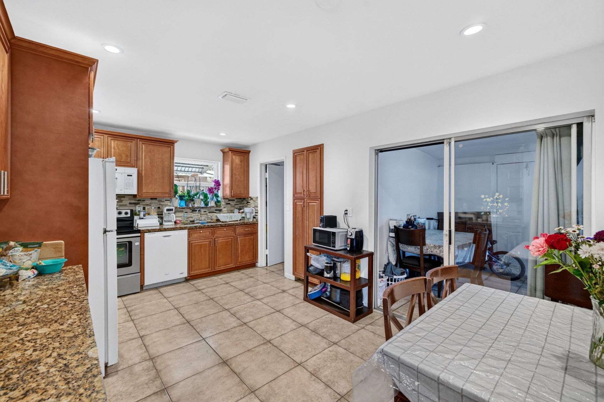 1501 NW 41st Street, Oakland Park, FL 33309 Photo