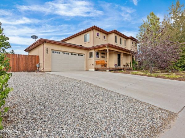 980 E 19th Street, Rifle, CO 81650