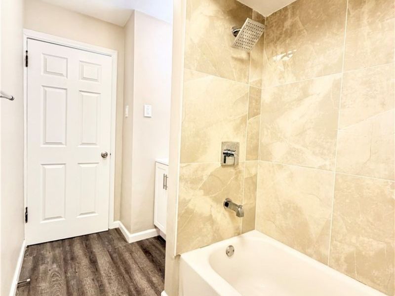 19304 Mayfair Lane, Warrensville Heights, OH 44128 Photo 14