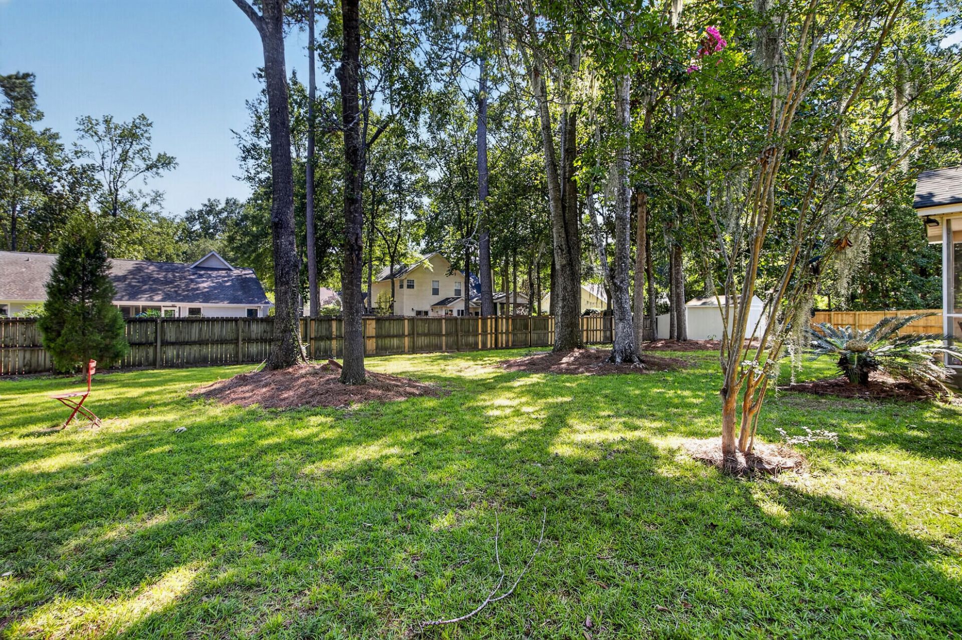 111 Bonneau Court Photo 39