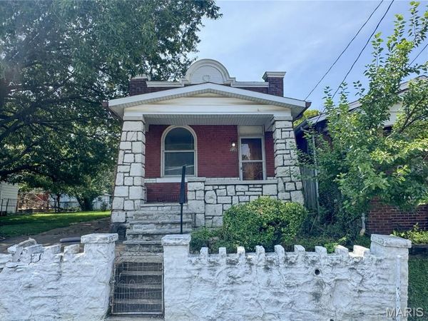 4950 Hummelsheim Avenue , Unincorporated, MO 63123