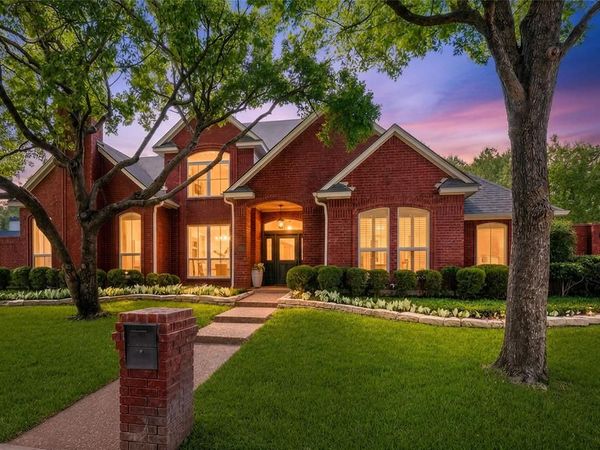 619 Portofino Drive, Arlington, TX 76012