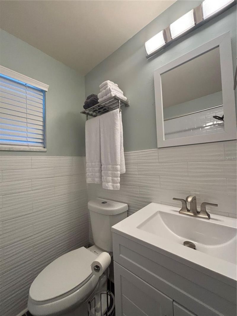 170 Roosevelt Drive , Unit 17, Sarasota, FL 34236 Photo