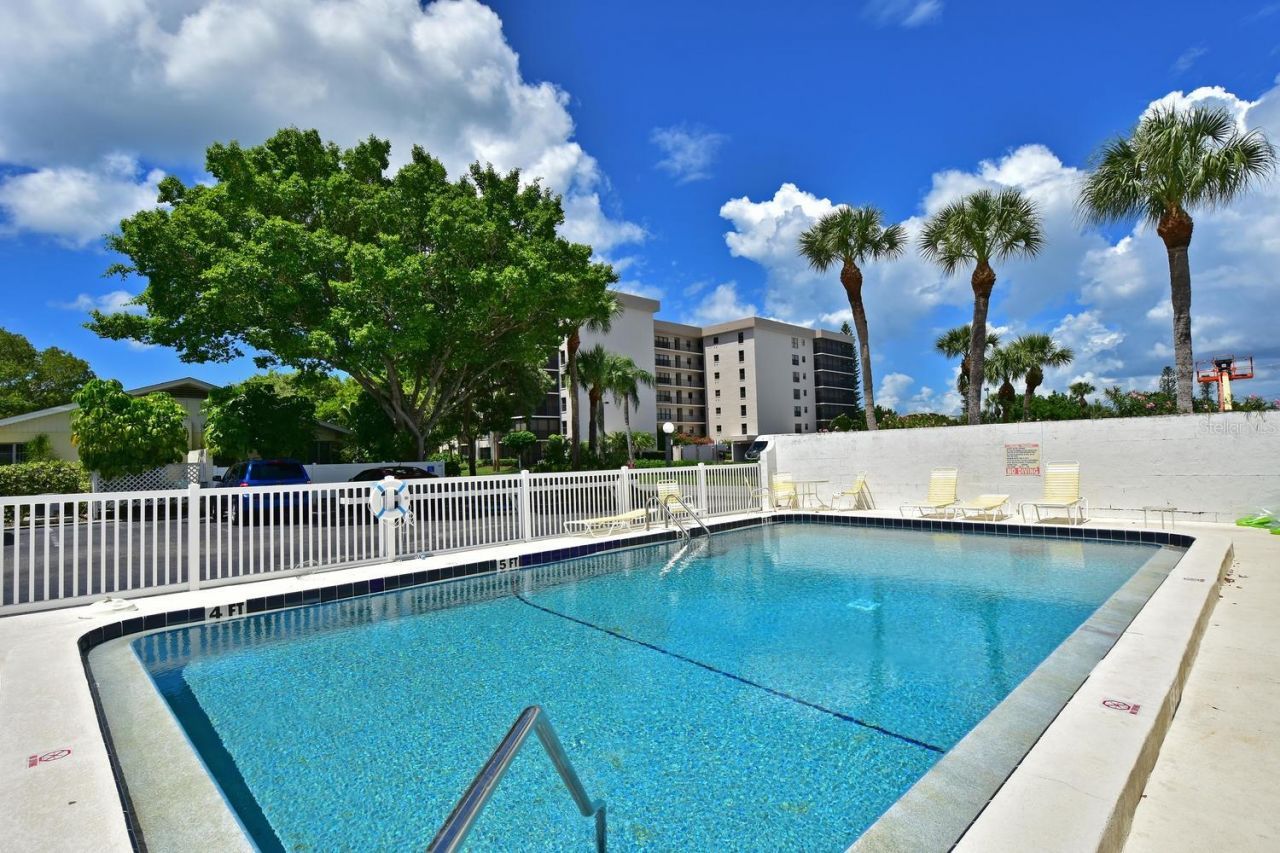 170 Roosevelt Drive , Unit 17, Sarasota, FL 34236 Photo