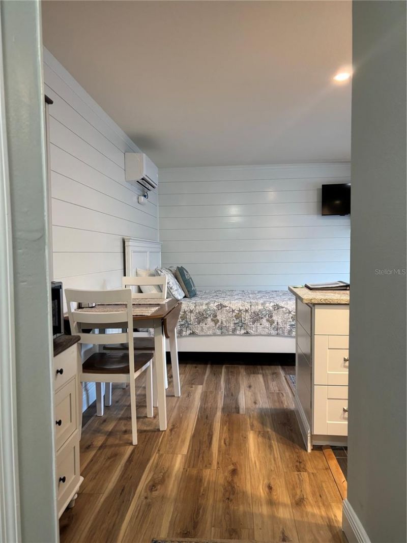 170 Roosevelt Drive , Unit 17, Sarasota, FL 34236 Photo