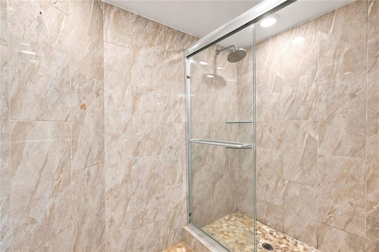 5153 Isla Key Boulevard S, Unit 317, Saint Petersburg, FL 33715 Photo