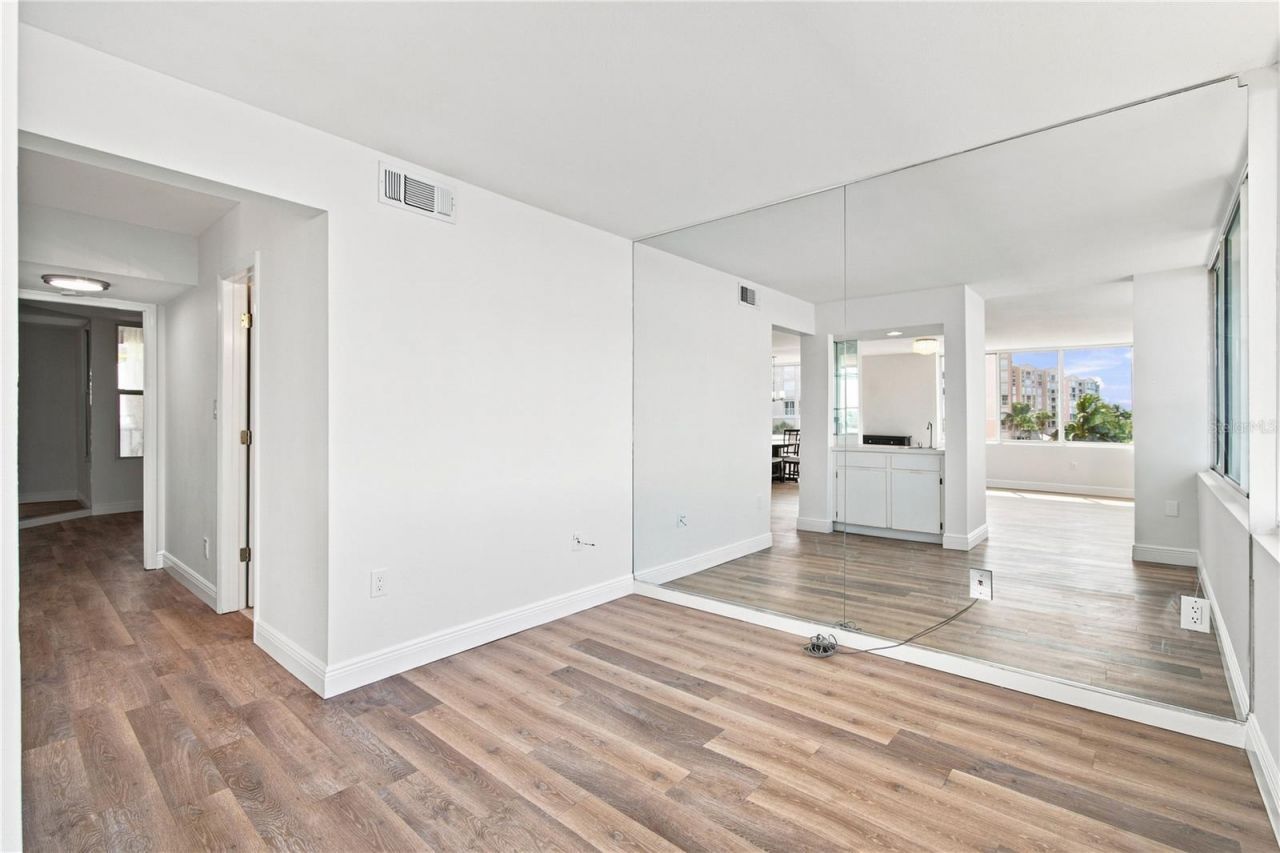 5153 Isla Key Boulevard S, Unit 317, Saint Petersburg, FL 33715 Photo