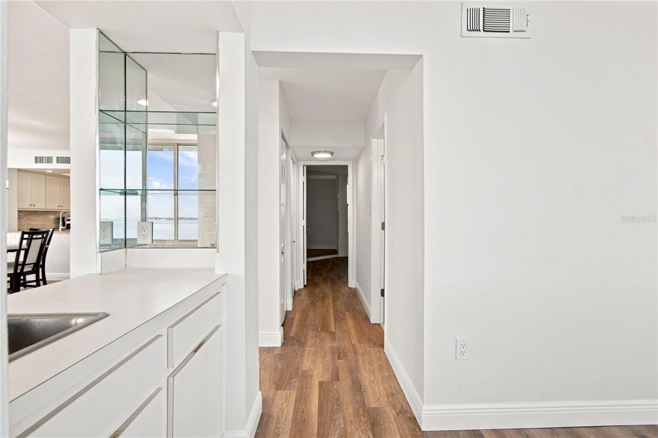 5153 Isla Key Boulevard S, Unit 317, Saint Petersburg, FL 33715 Photo