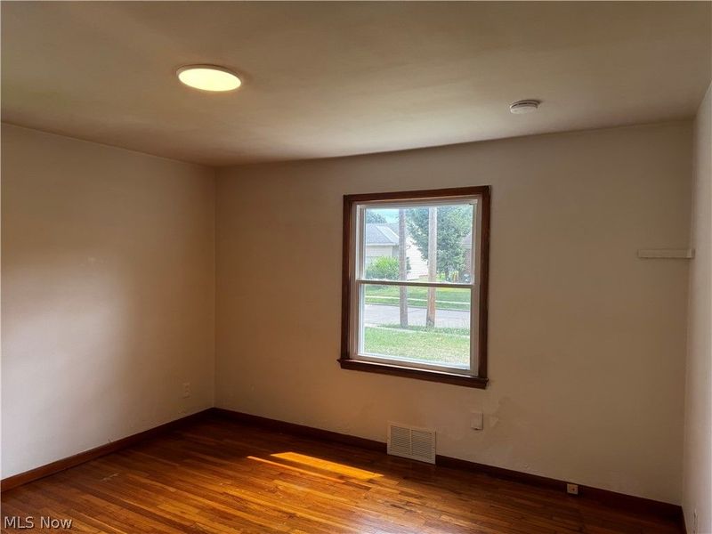 30107 Thomas Street, Willowick, OH 44095 Photo 10