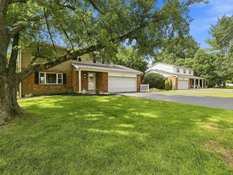 7975 Pfeiffer Road, Montgomery, OH 45242 Photo 2