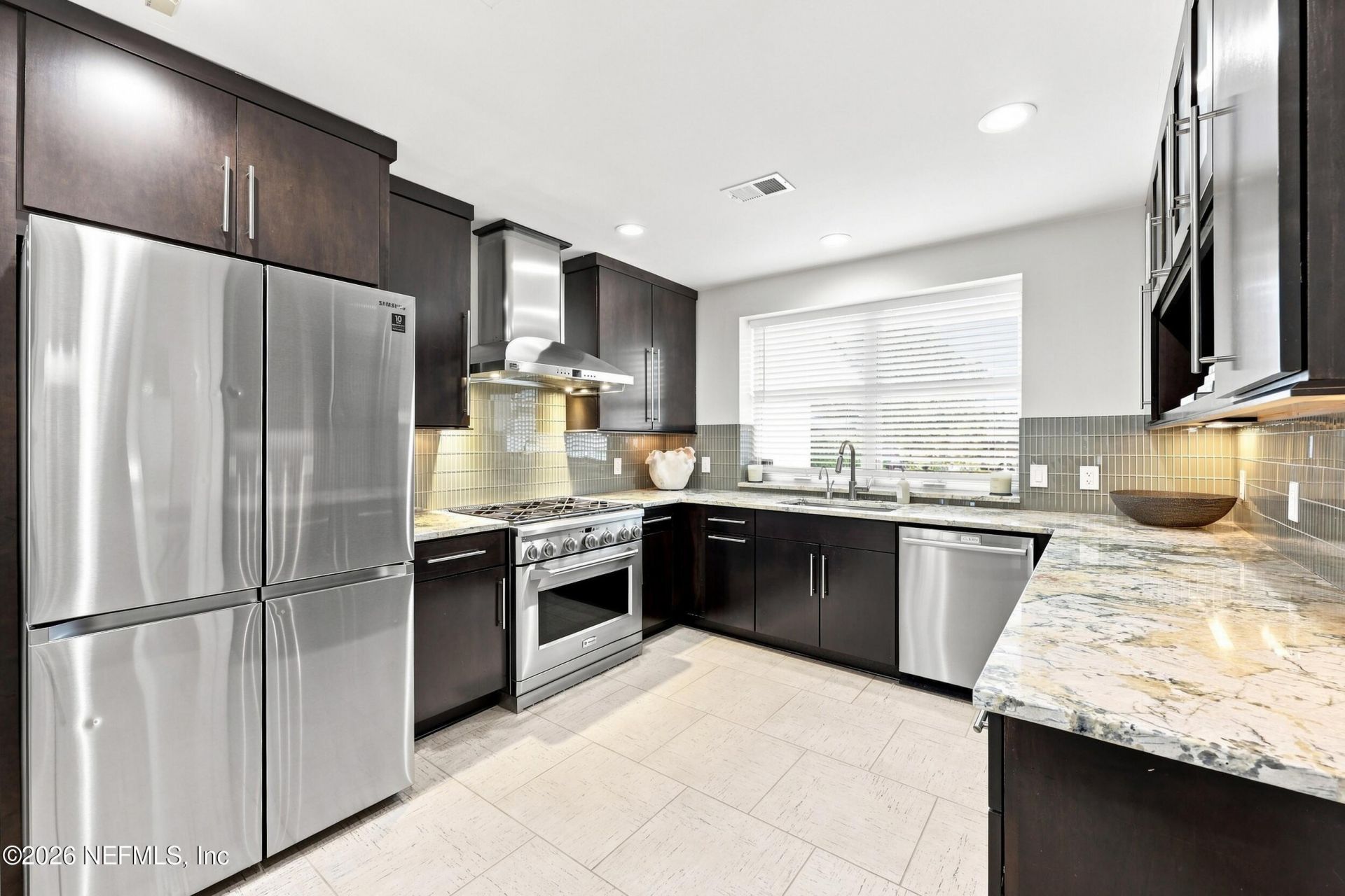833 Waterman Road N, Jacksonville, FL 32207 Photo