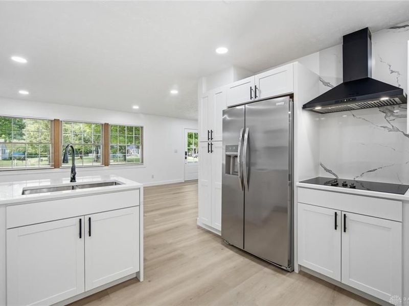 1950 W Skyview Drive, Beavercreek, OH 45432 Photo 8