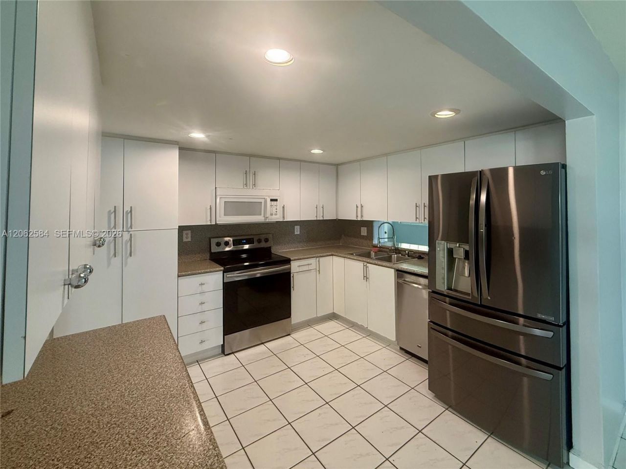 7710 NW 5th St , Pembroke Pines, FL 33024 Photo