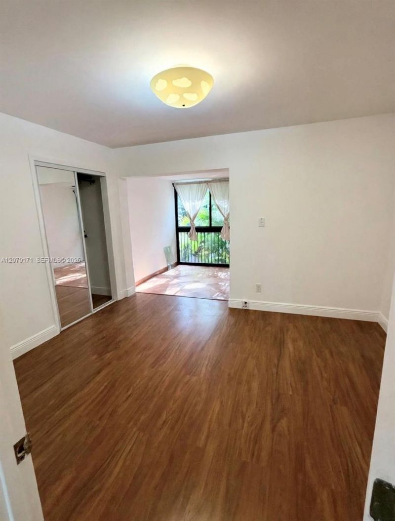 1231 SE 1st St , Unit 12, Fort Lauderdale, FL 33301 Photo