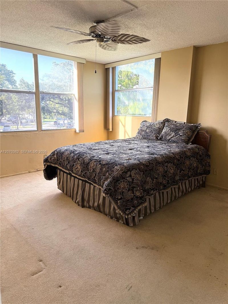 114 Royal Park Dr , Unit 3H, Oakland Park, FL 33309 Photo