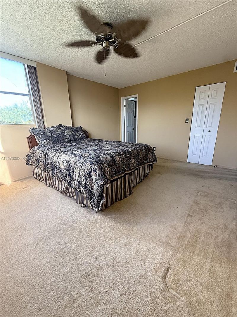 114 Royal Park Dr , Unit 3H, Oakland Park, FL 33309 Photo