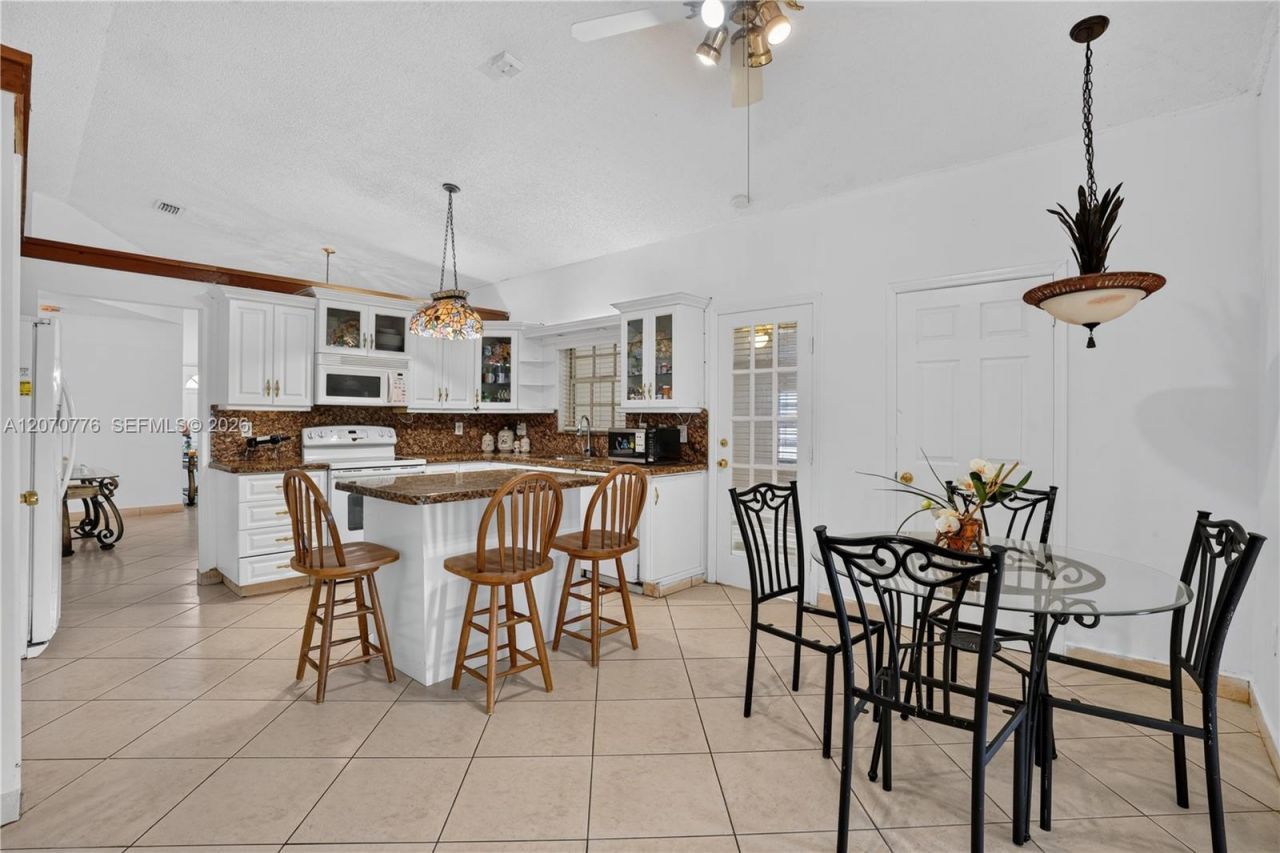 2375 SW 141st Ave, Miami, FL 33175 Photo