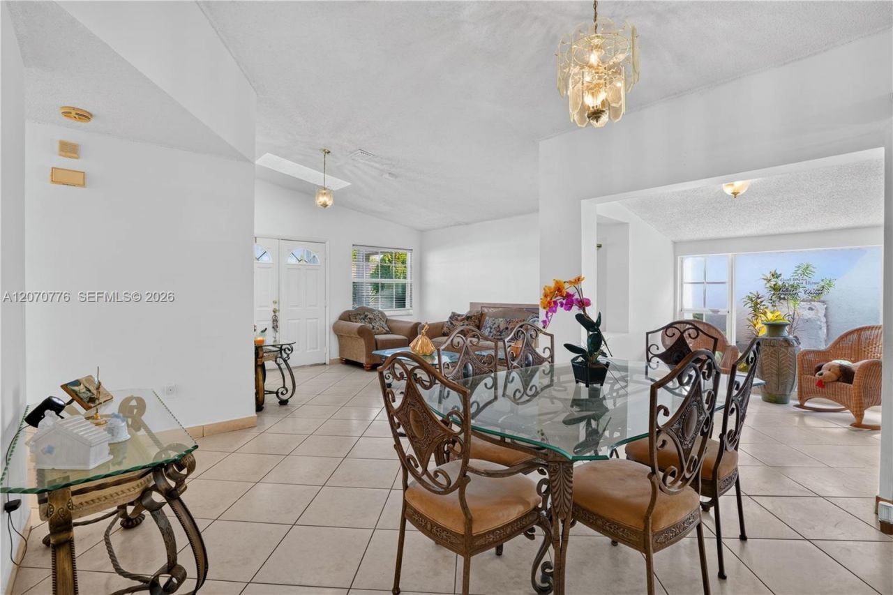 2375 SW 141st Ave, Miami, FL 33175 Photo